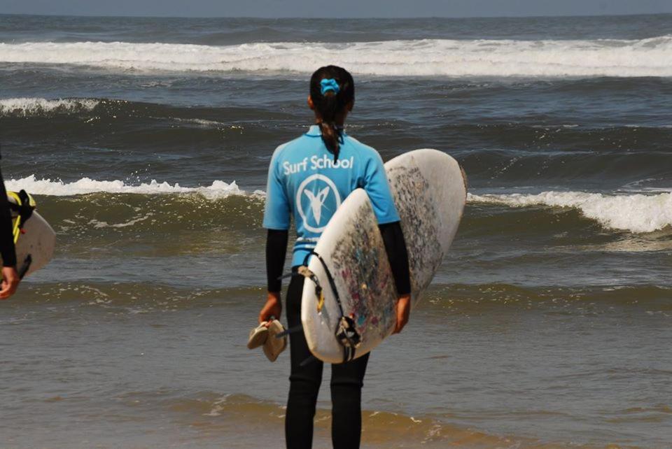 オヴァールFuradouro Surf Campアパートメント エクステリア 写真